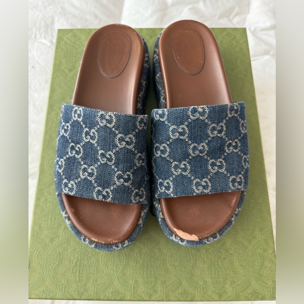 Gucci GG platform slide sandal